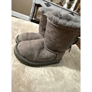 UGG Bailey Bow II Grey Suede Sheepskin Boots Kids Toddler Size 9 3280T